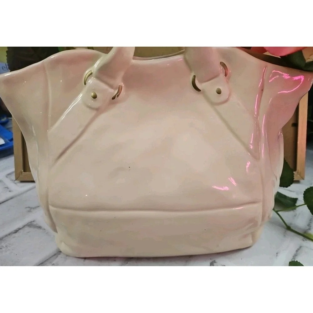 Artsy Handbag Ceramic Flower Vase Folksy Village Clock Tower‎ World Traveler
